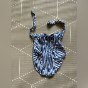 Small shop|Baby girl sleeveless halter bubble romper in nautical pin Striped•••